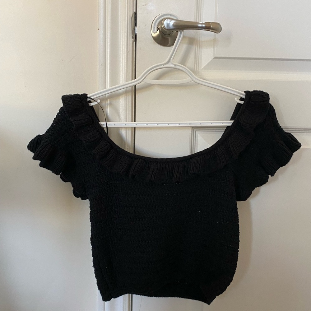 HM black crochet top - size medium
